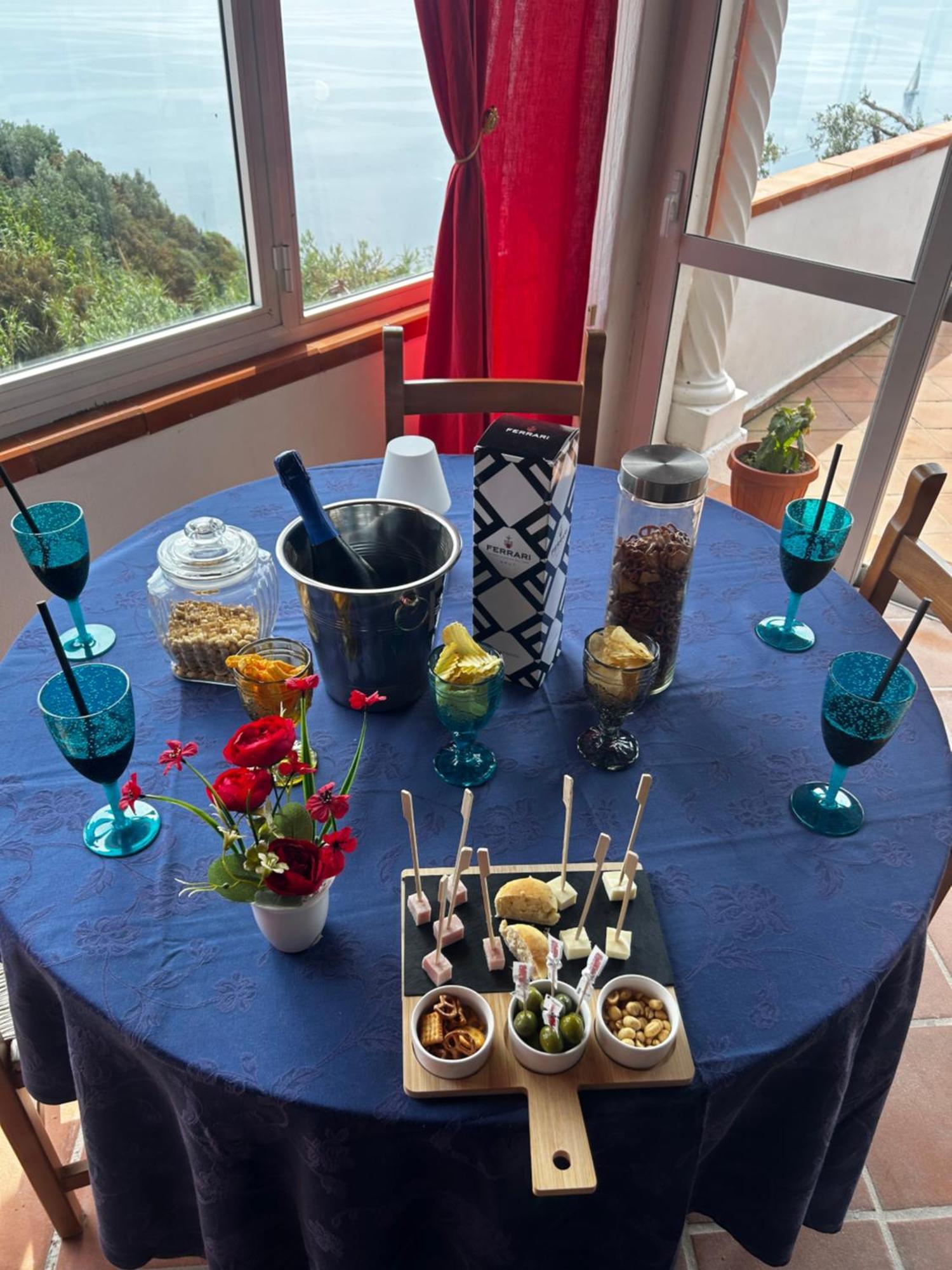 Hotel Punto Azzurro Forio di Ischia Kültér fotó